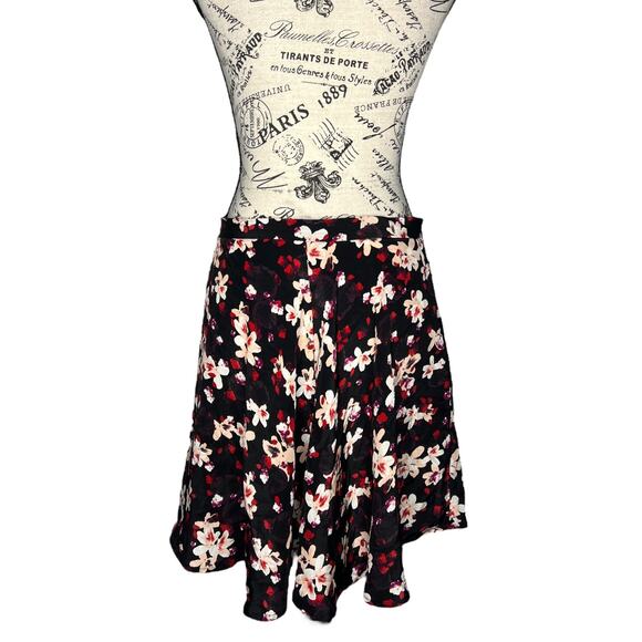 Amour Vert (M) Leeron Silk Floral Mini Skirt - Flowy Zip Closure Thin Waistband - Picture 4 of 11